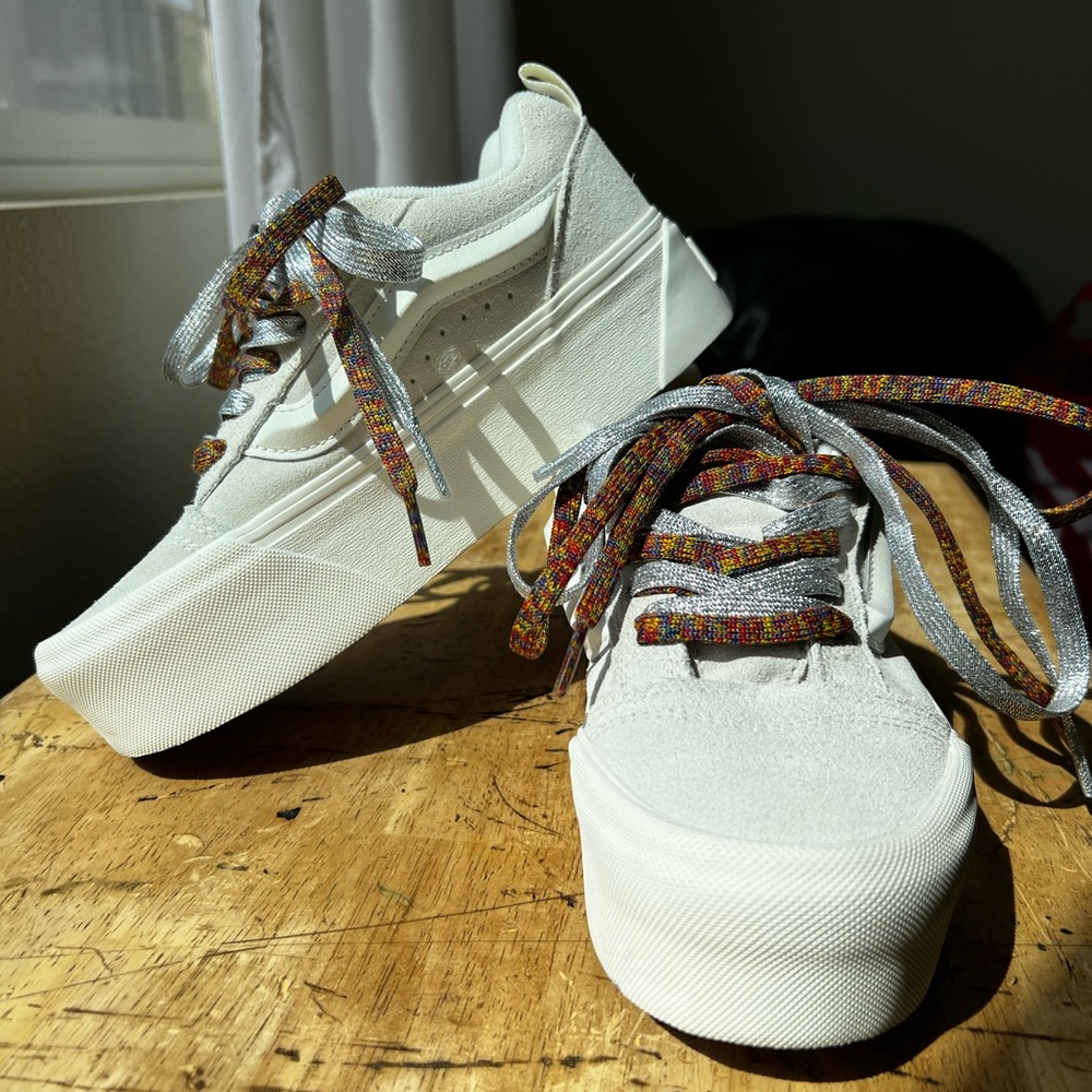 Women’s Suede Platform Vans